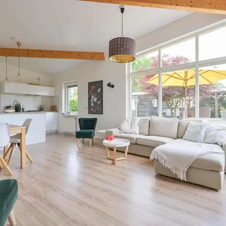 Vakantiehuis Putten 度假居 *