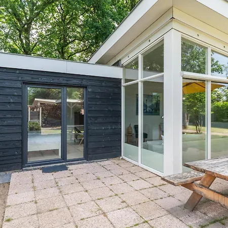 Vakantiehuis Putten 度假居